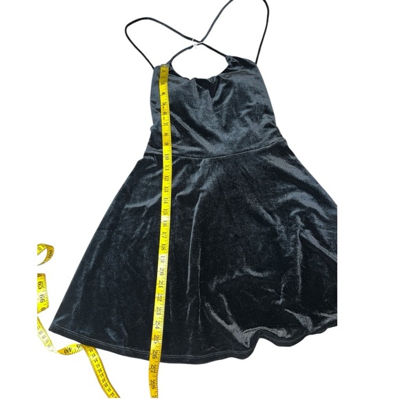 HALARA Criss‎ Cross Back Mini Lace Up Velvet Short Dress Green Pickleball Active - Picture 6 of 10